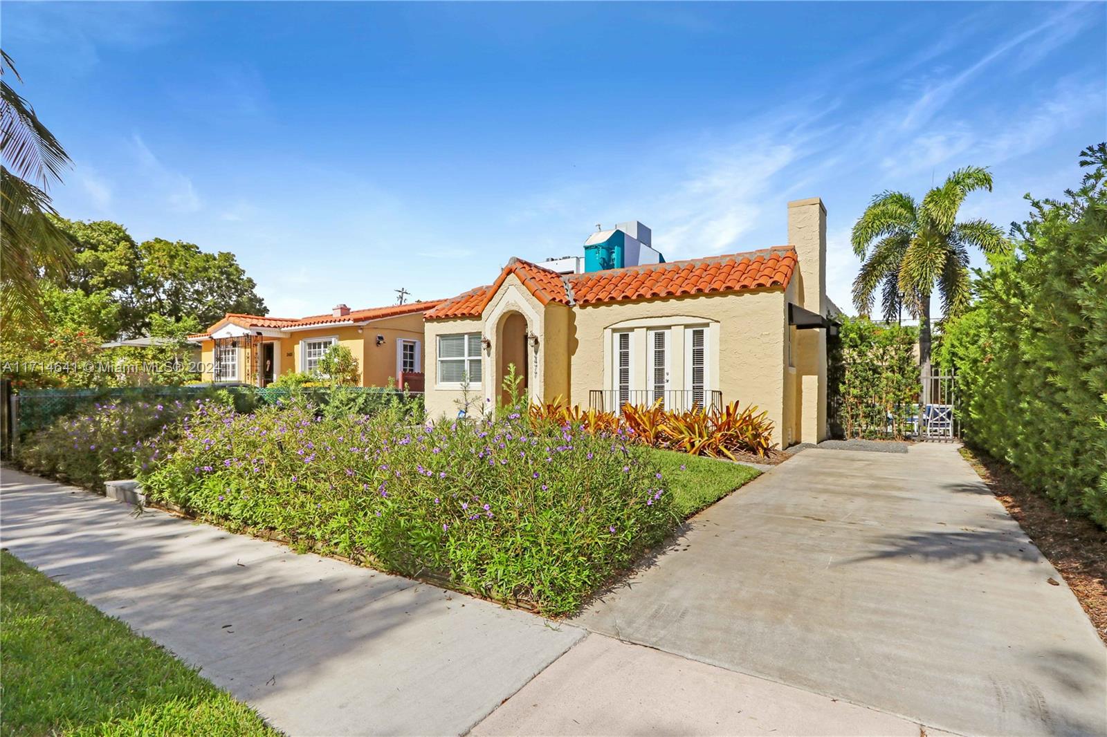 2477 SW 22nd Ter
