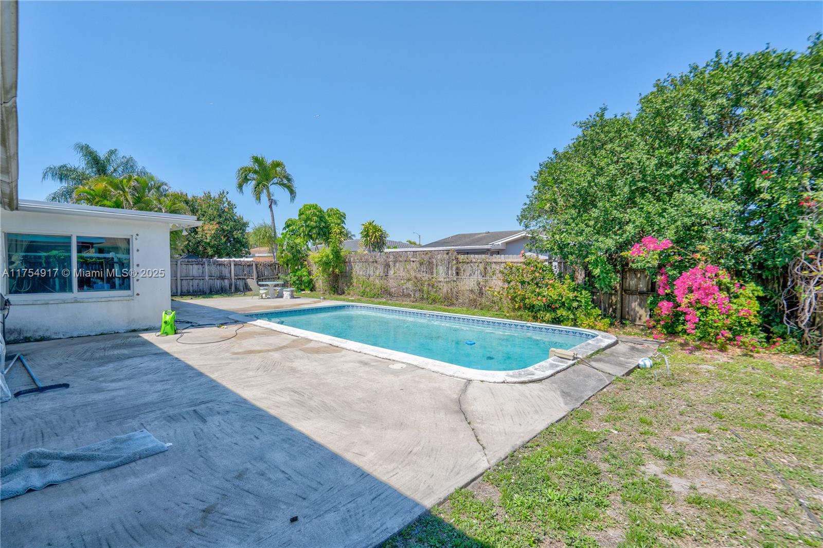 3311 NW 65th St