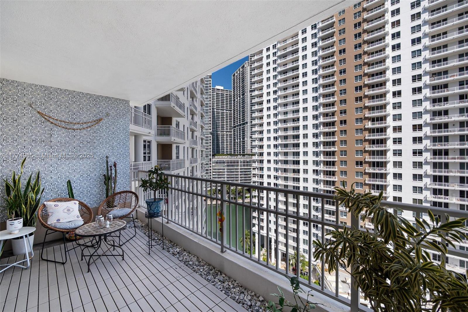 701 Brickell Key Blvd # 1708