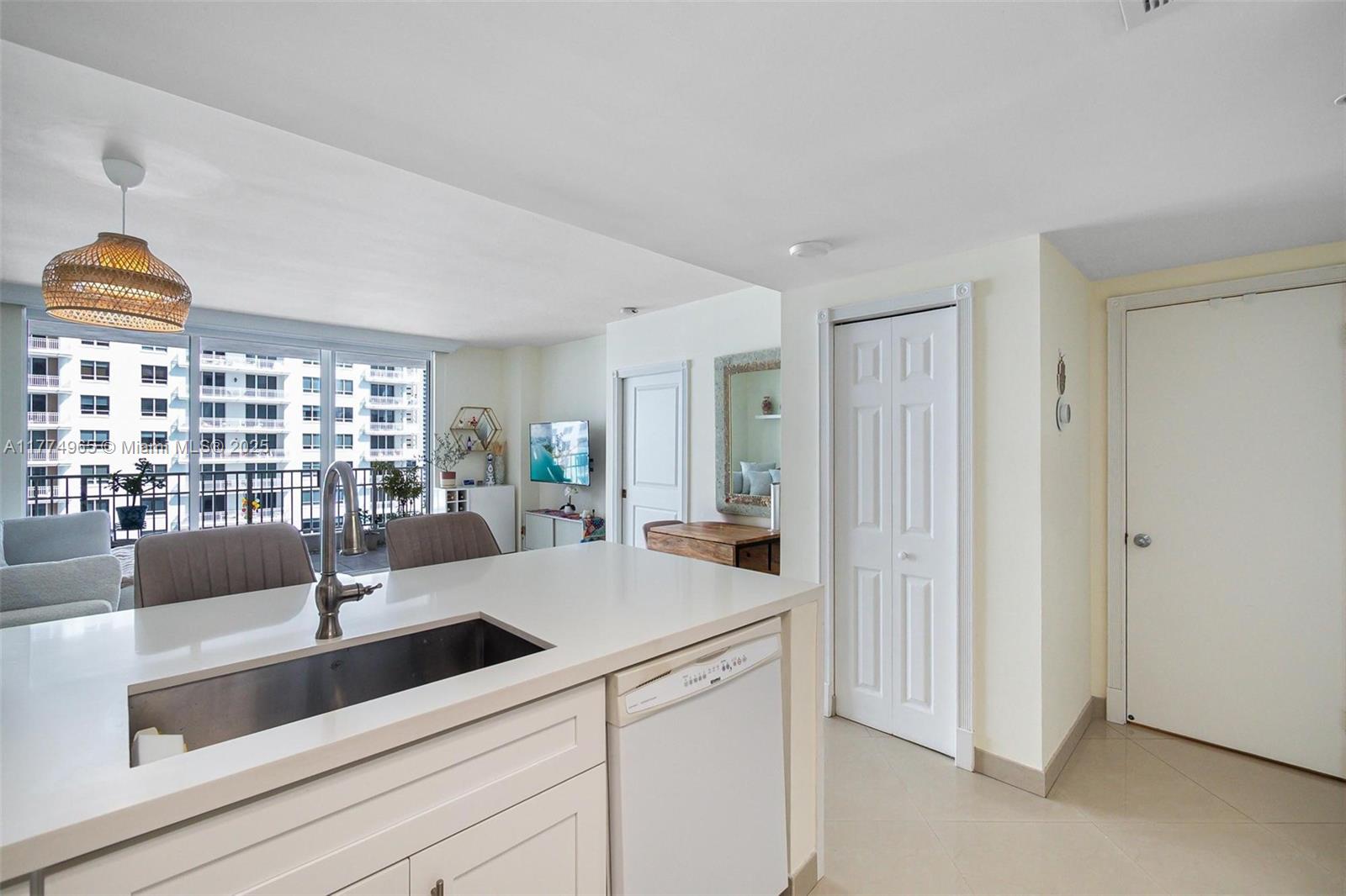 701 Brickell Key Blvd # 1708