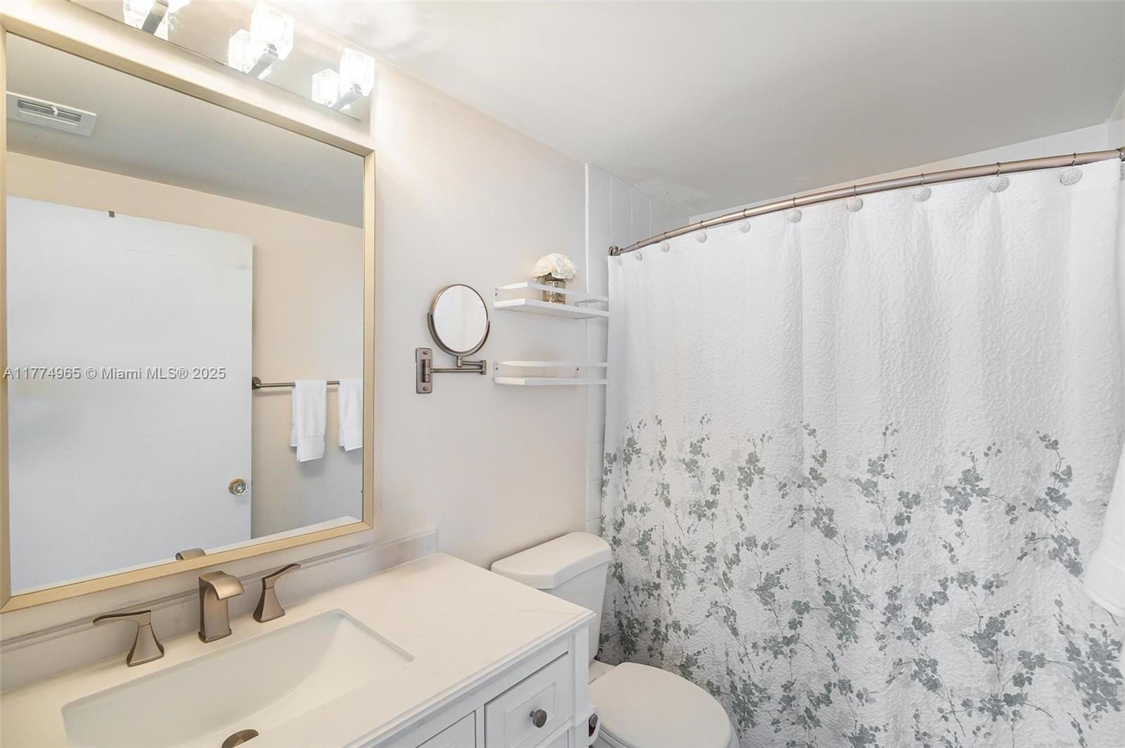 701 Brickell Key Blvd # 1708
