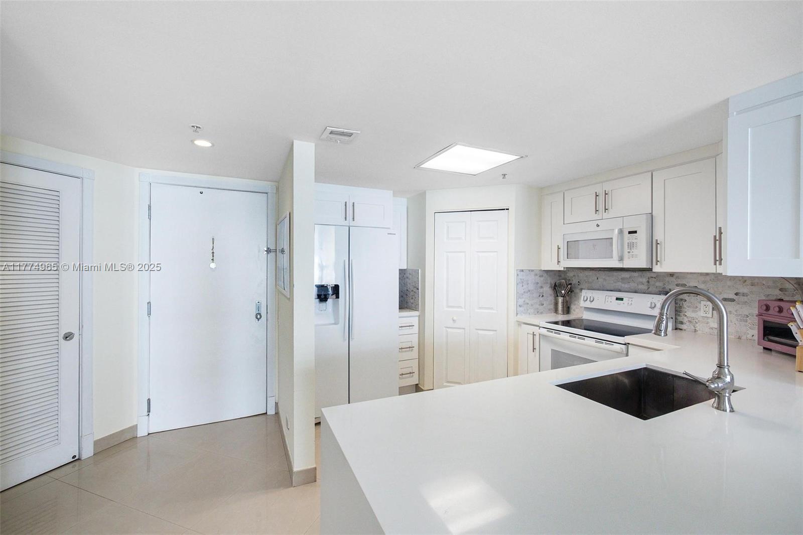 701 Brickell Key Blvd # 1708