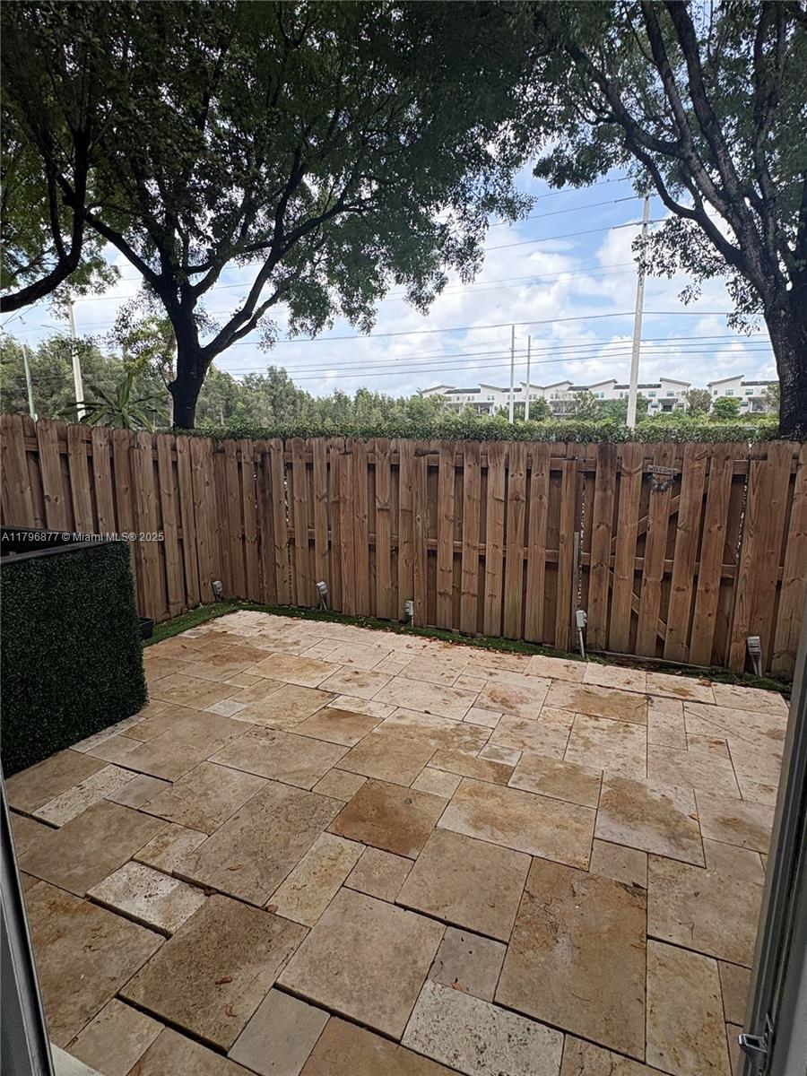 8301 NW 107th Ct # 22 Unit: 7-22