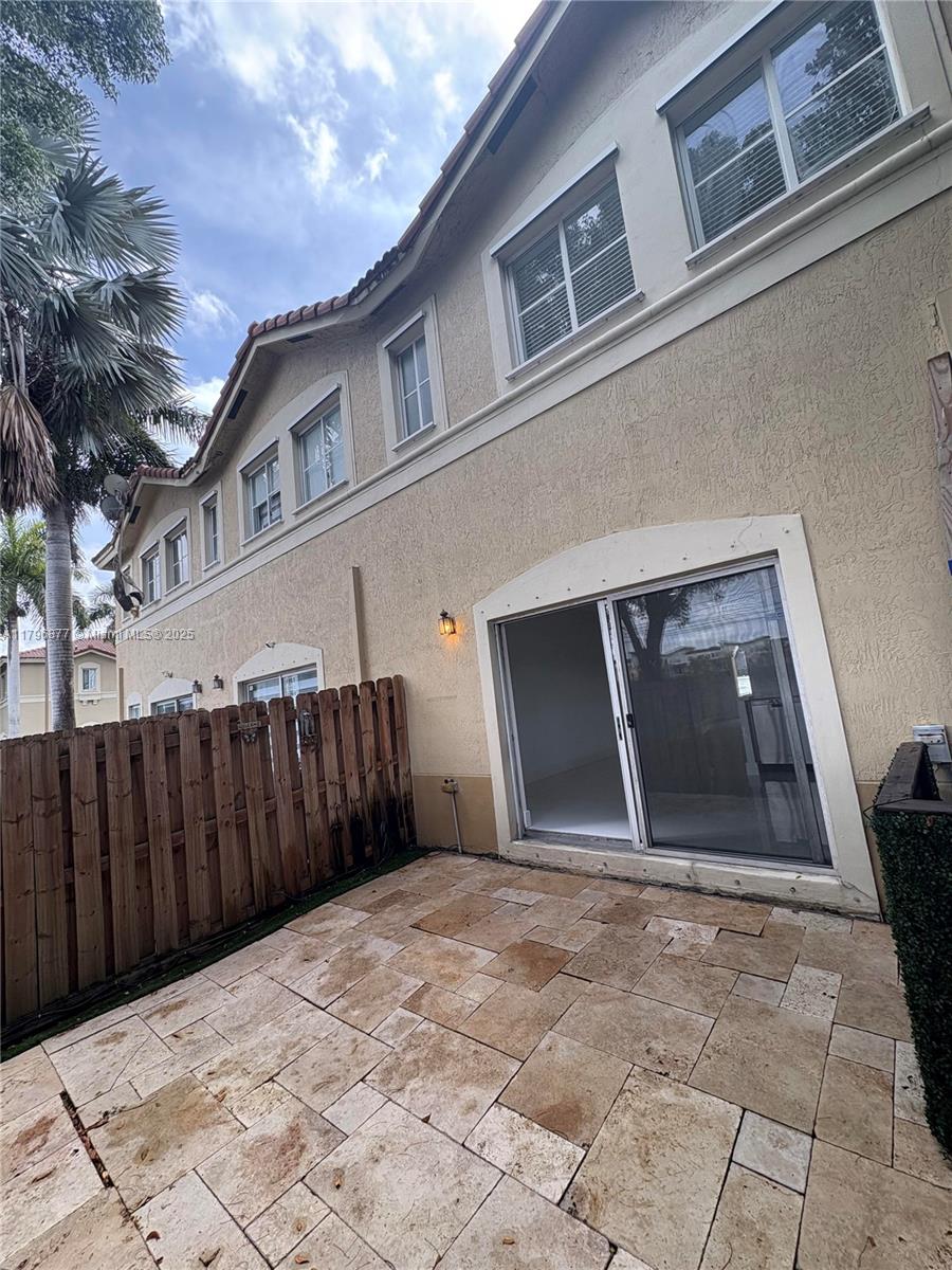 8301 NW 107th Ct # 22 Unit: 7-22