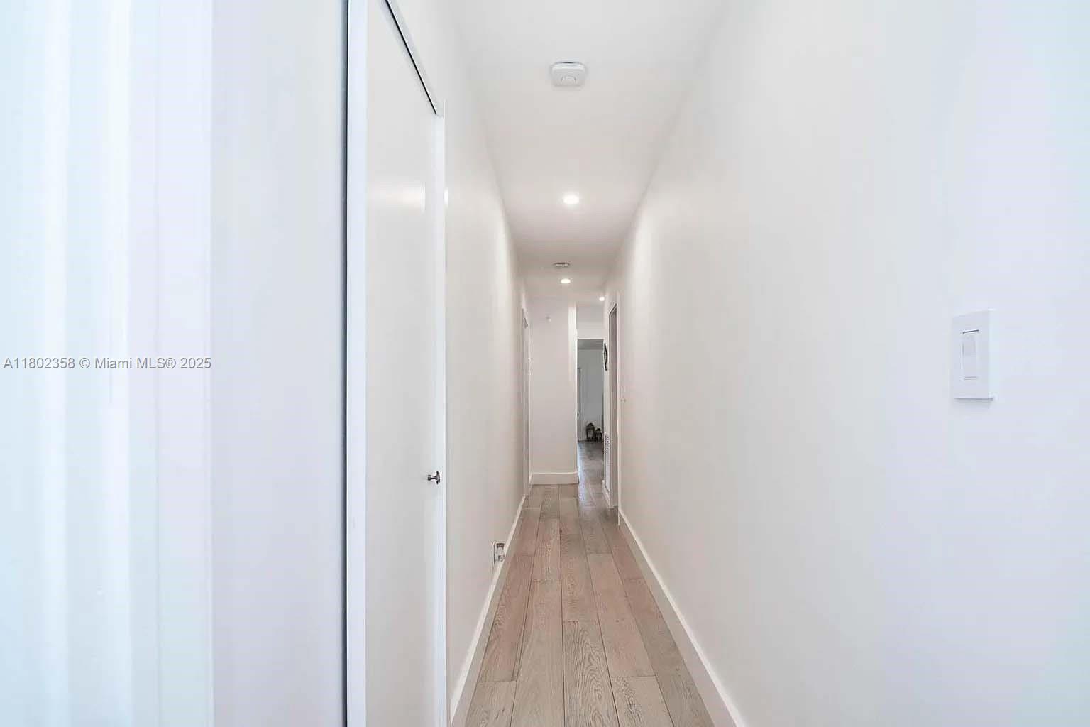 1439 Hollywood Blvd Unit: 0