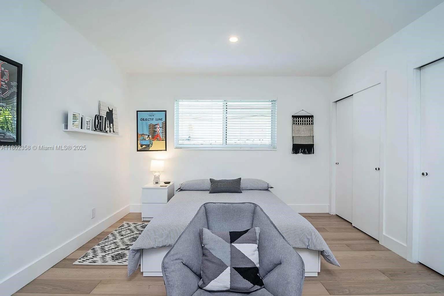 1439 Hollywood Blvd Unit: 0