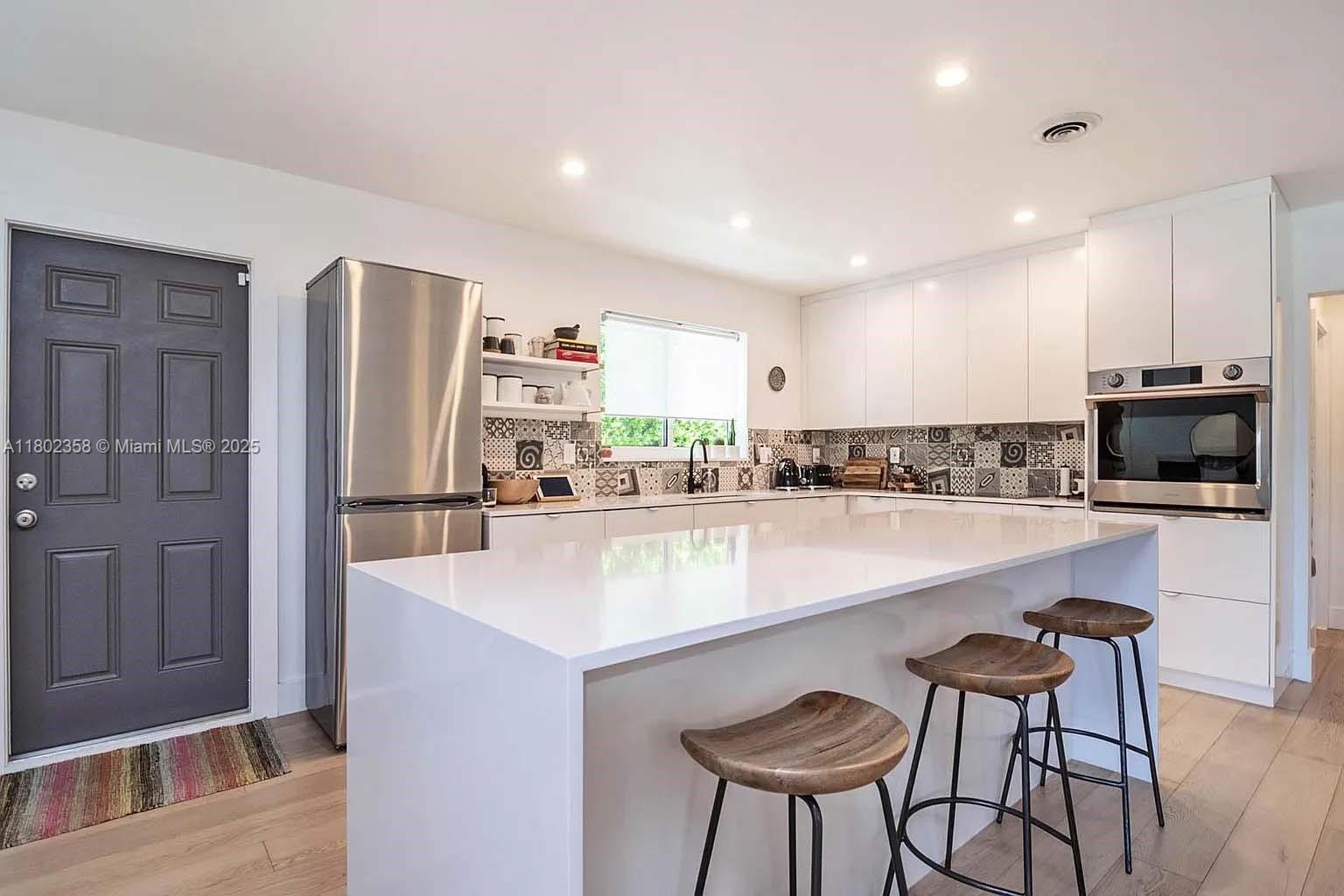 1439 Hollywood Blvd Unit: 0