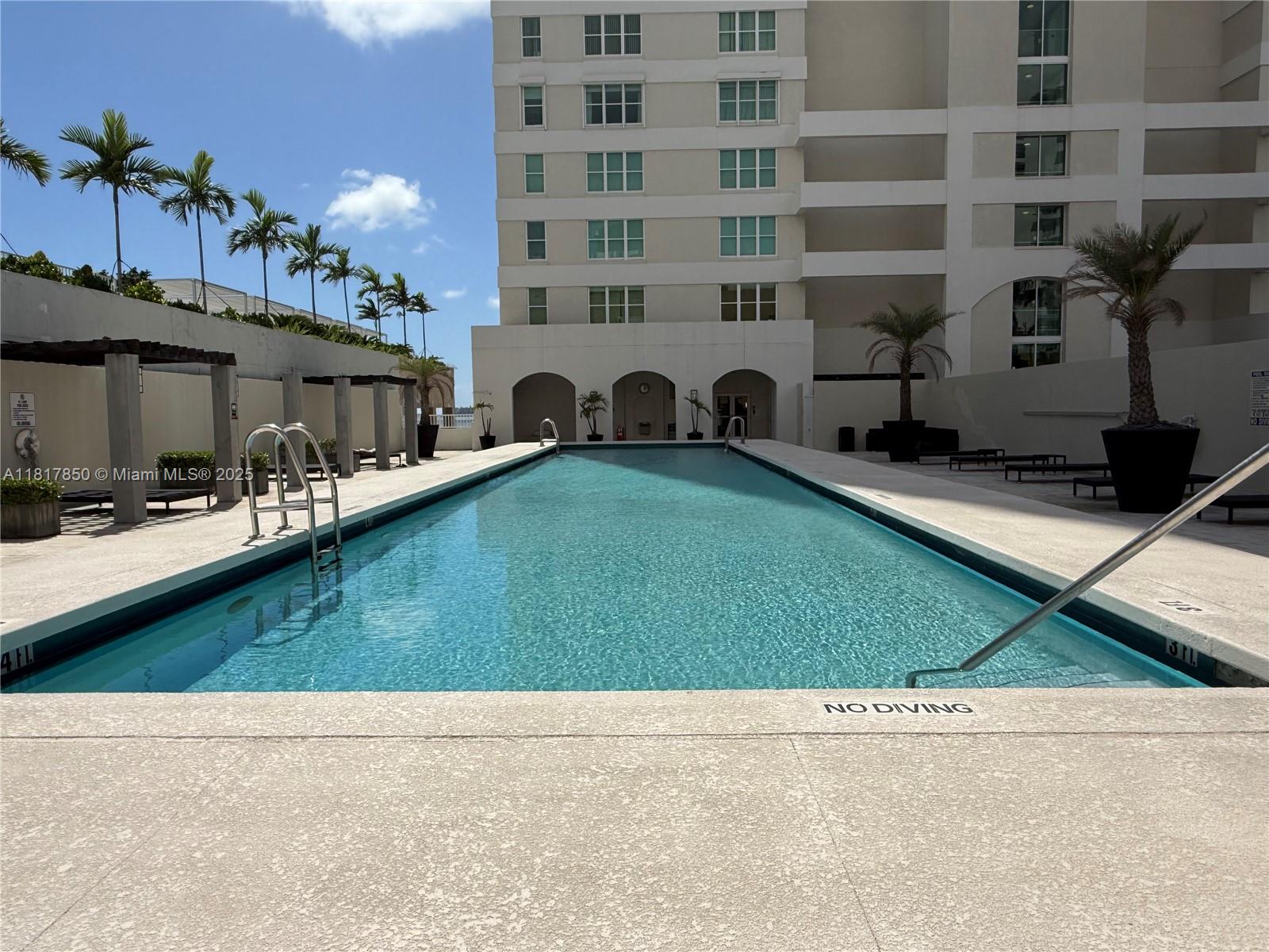 800 Claughton Island Dr # 704