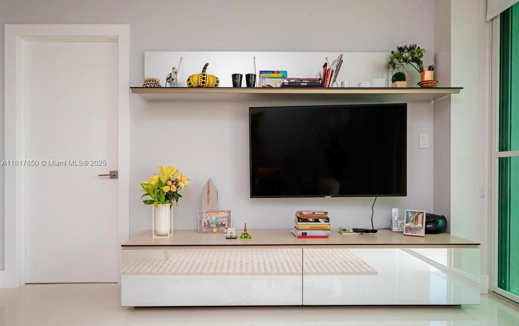 800 Claughton Island Dr # 704