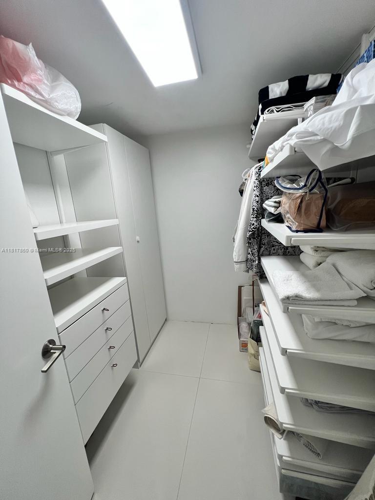 800 Claughton Island Dr # 704