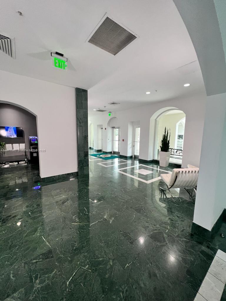 800 Claughton Island Dr # 704