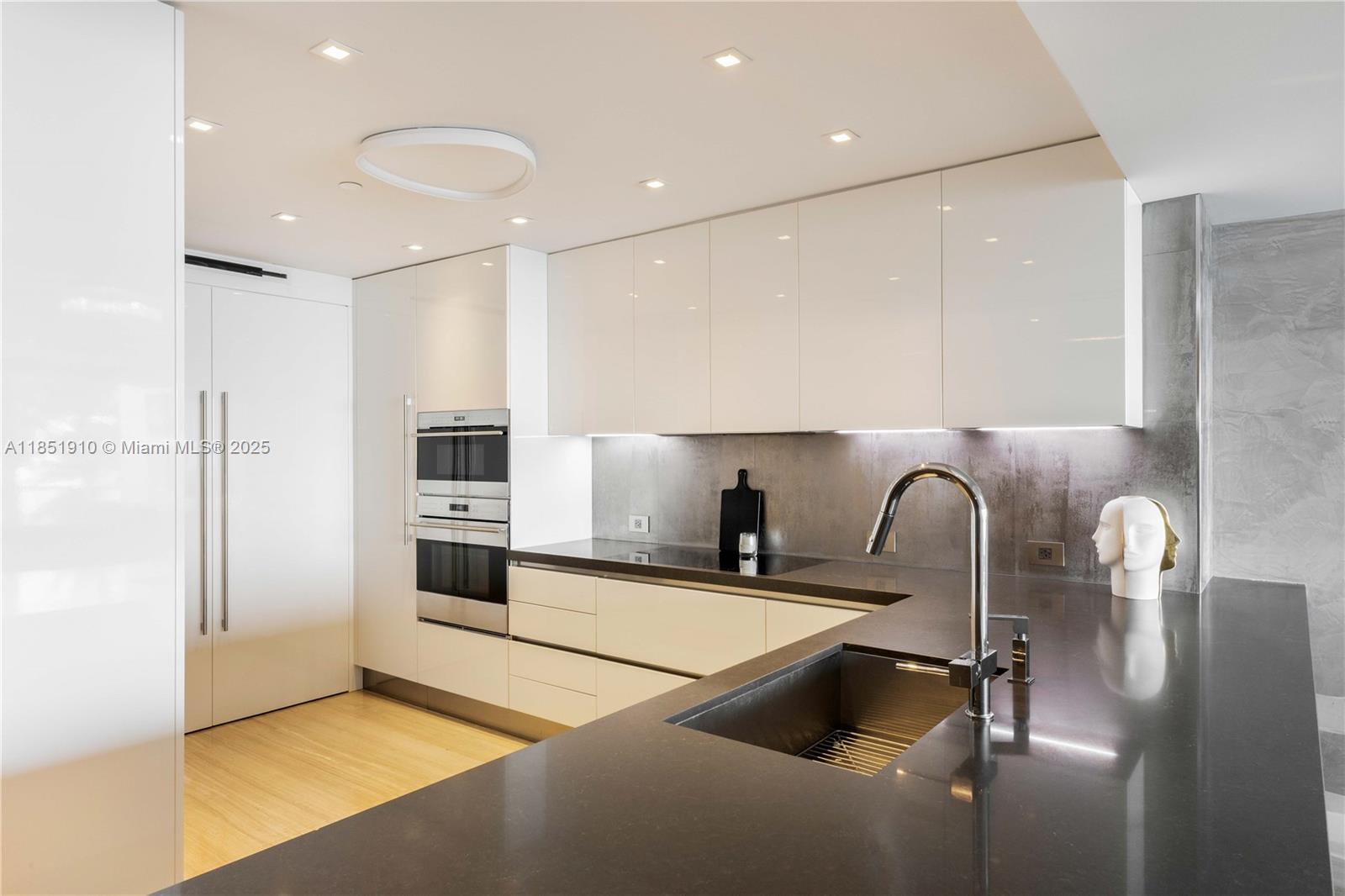 1331 Brickell Bay Dr # 909