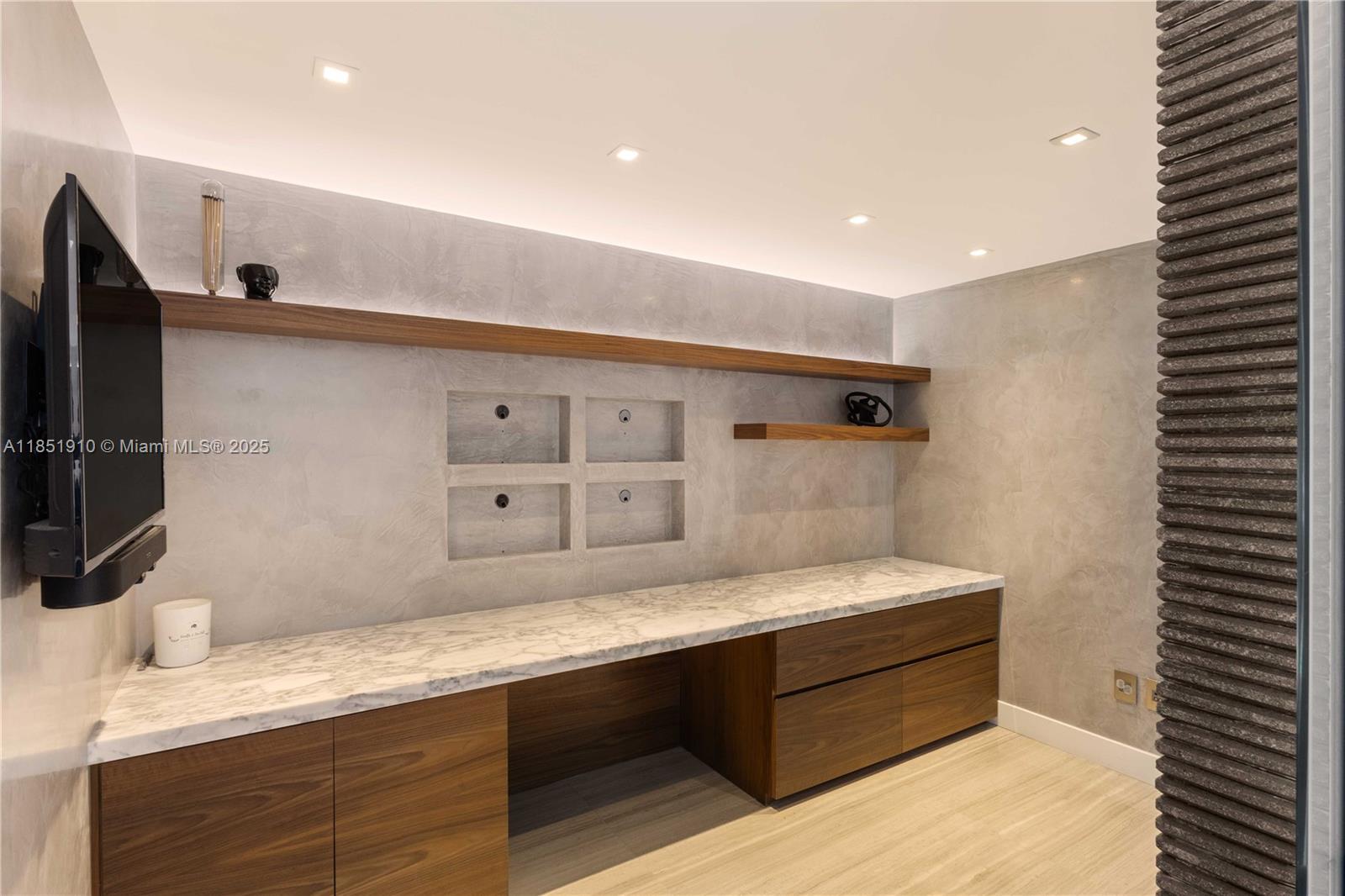 1331 Brickell Bay Dr # 909