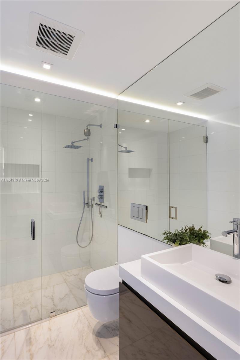 1331 Brickell Bay Dr # 909