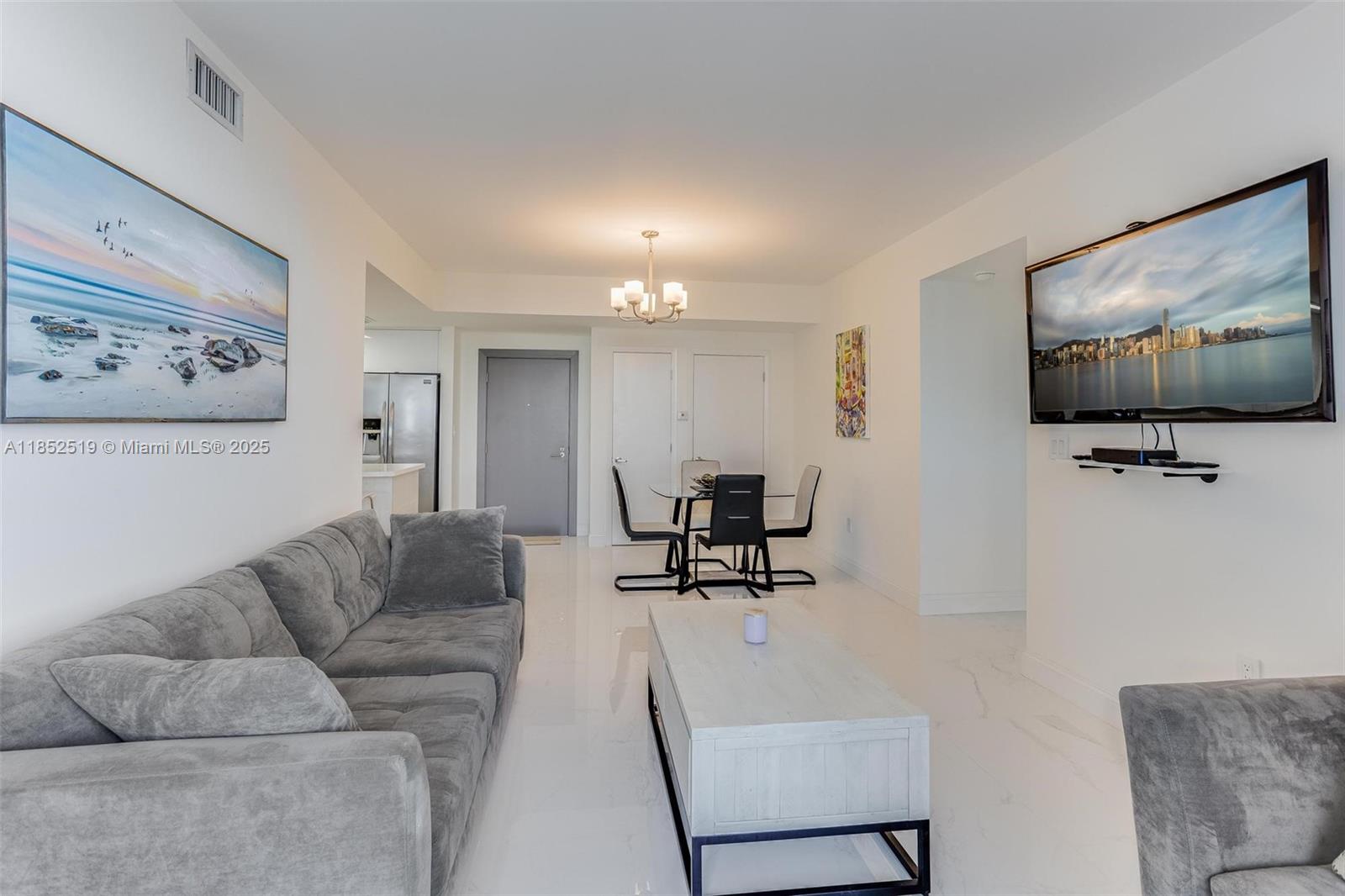 185 SE 14th Ter # 2006