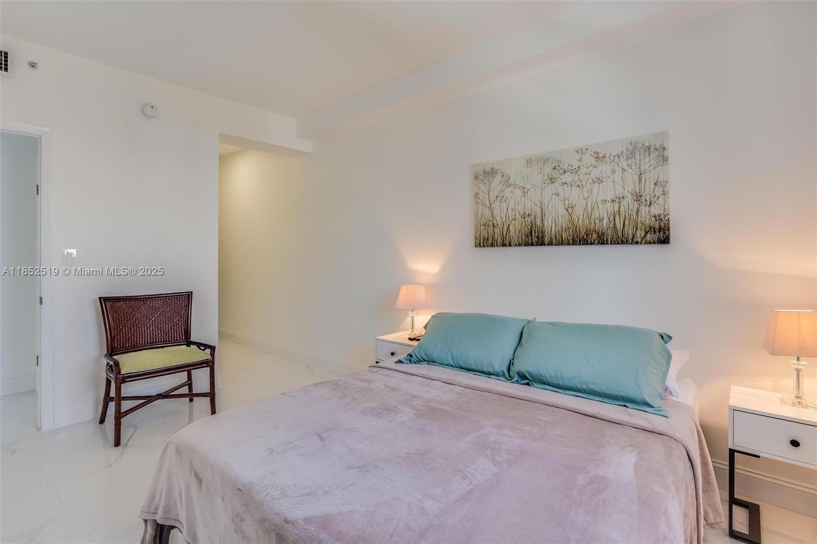 185 SE 14th Ter # 2006