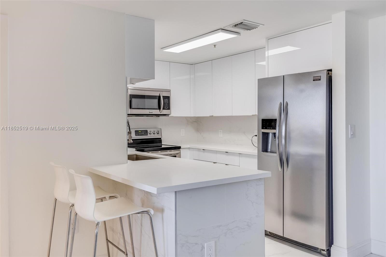 185 SE 14th Ter # 2006