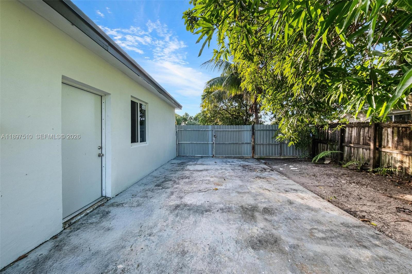 2441 Alcazar Dr, Miramar