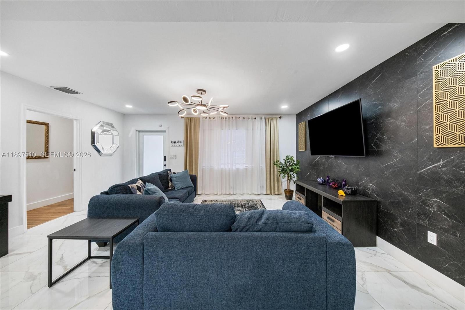 2441 Alcazar Dr, Miramar