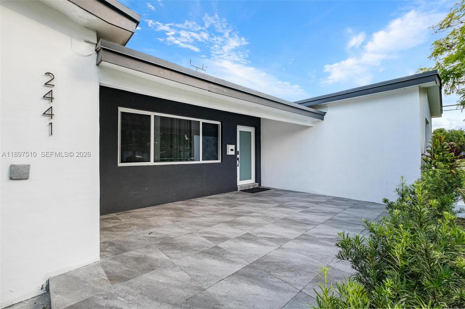 2441 Alcazar Dr, Miramar