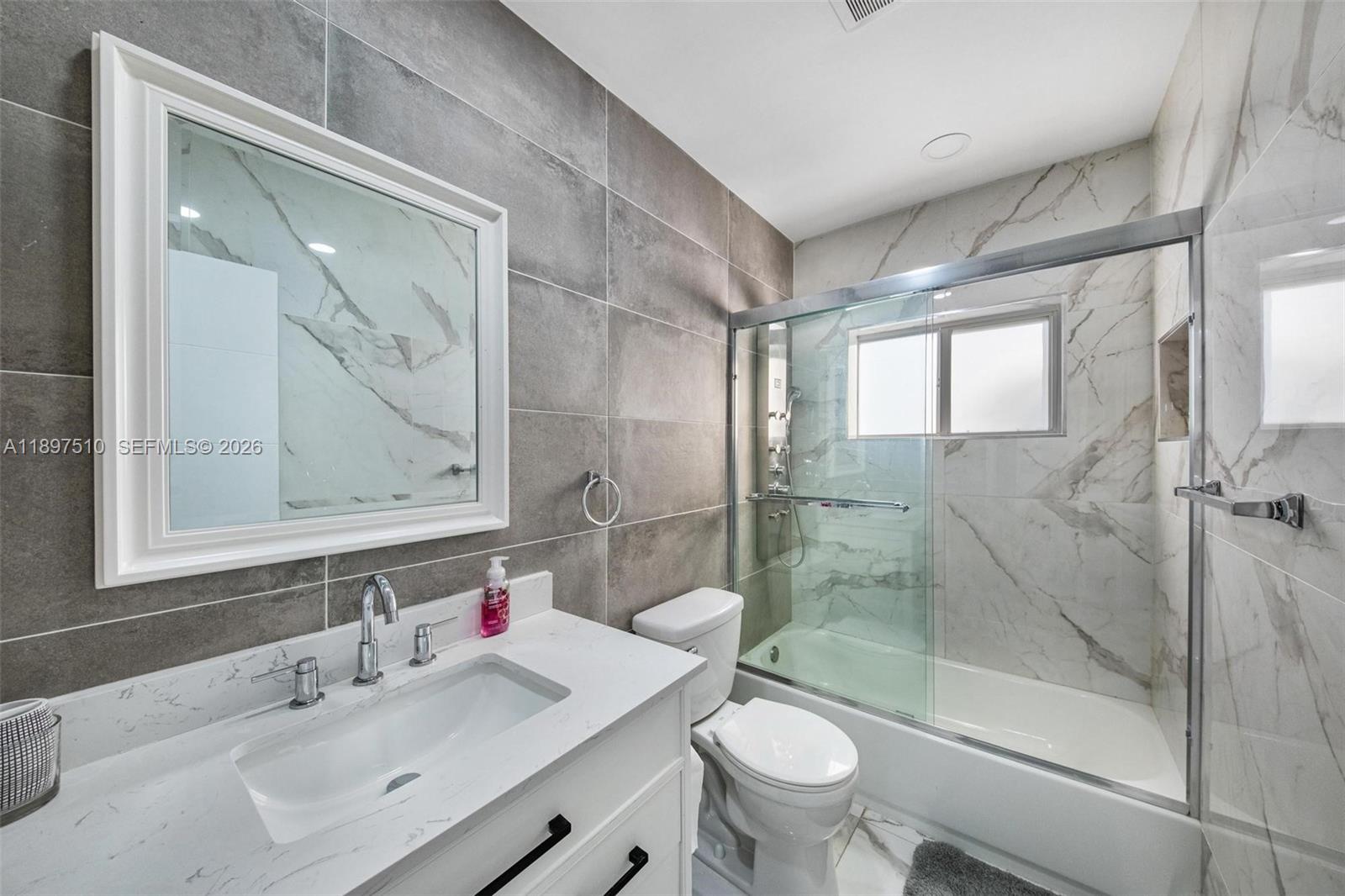 2441 Alcazar Dr, Miramar