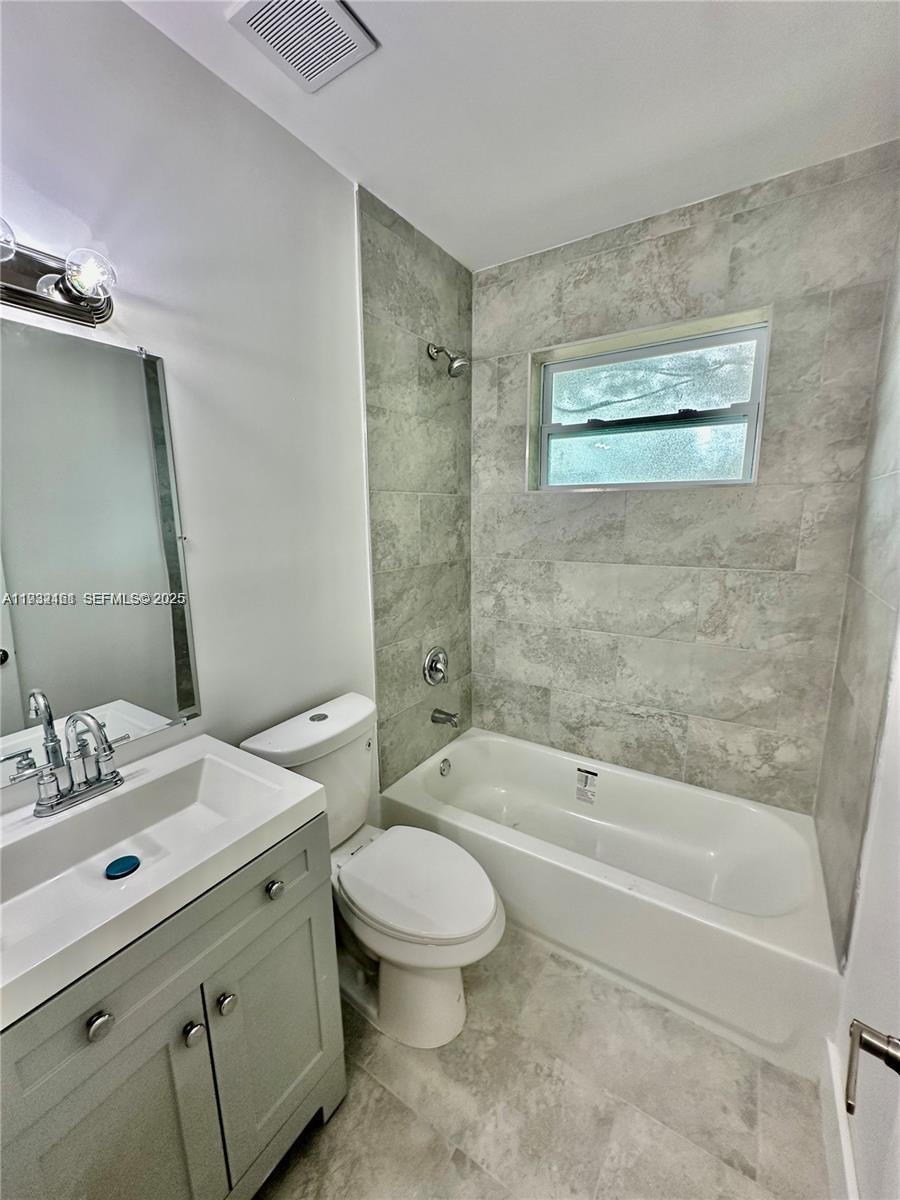 1533 NW 53rd St