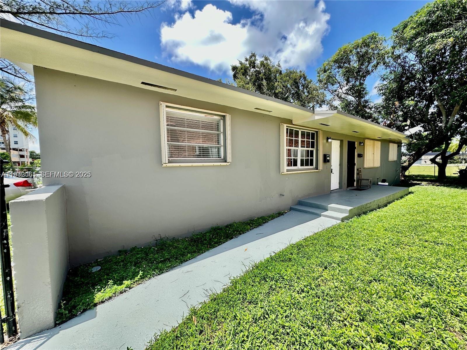 1533 NW 53rd St