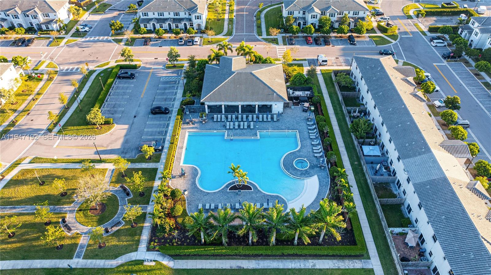 2649 SE 13th St # 2649