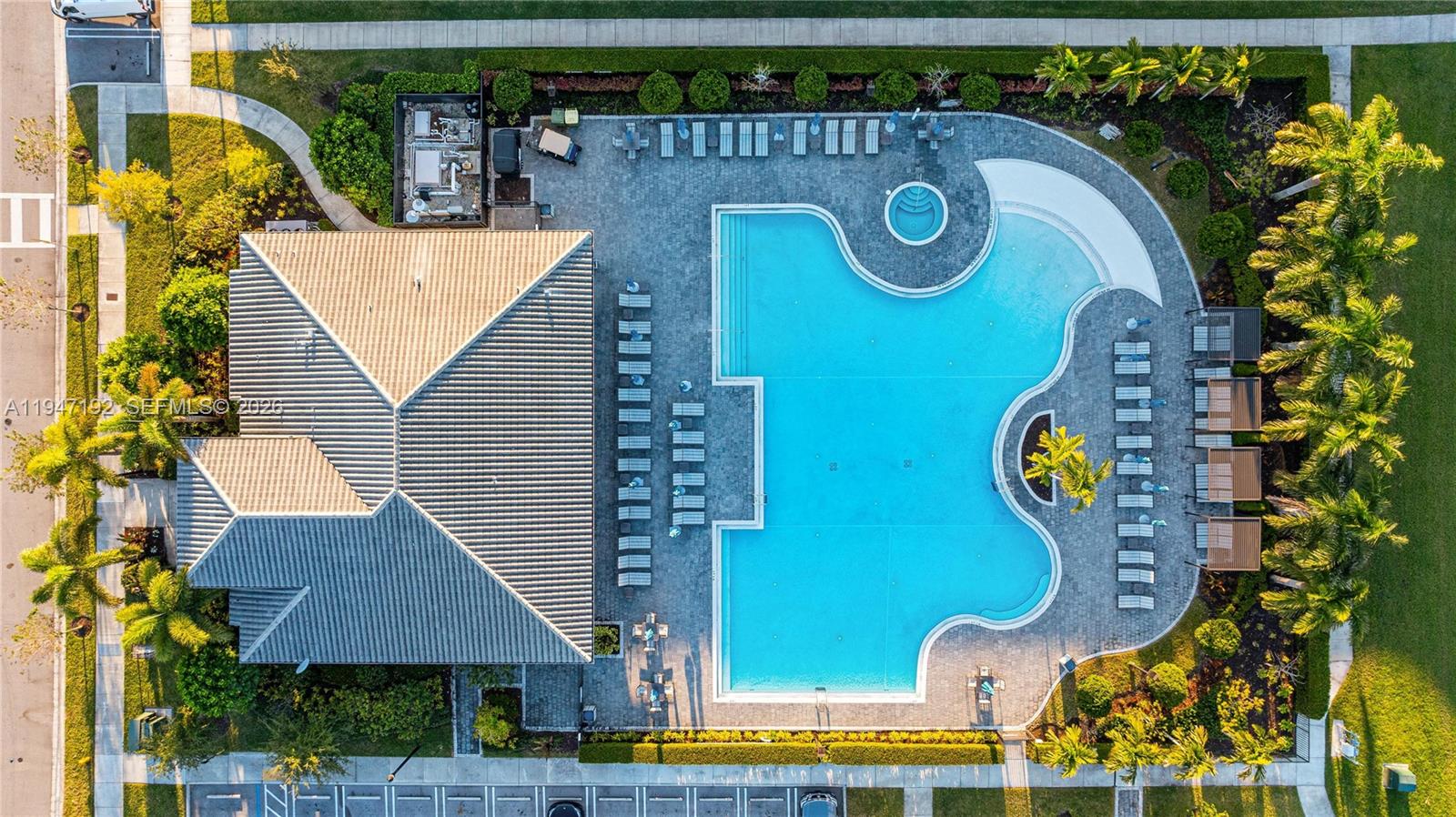 2649 SE 13th St # 2649