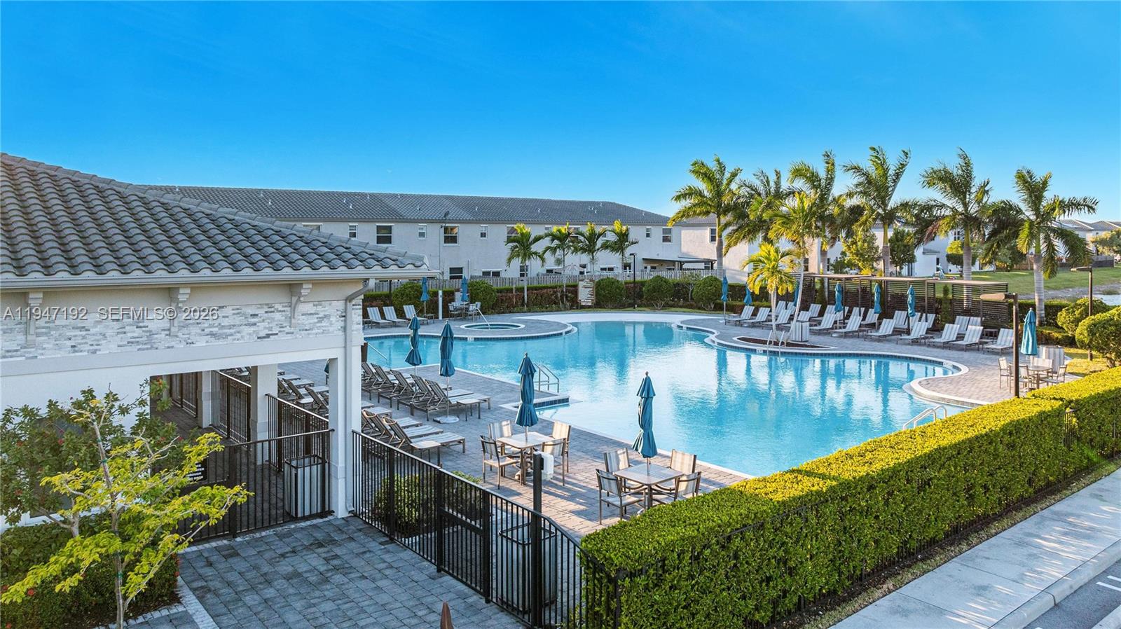 2649 SE 13th St # 2649