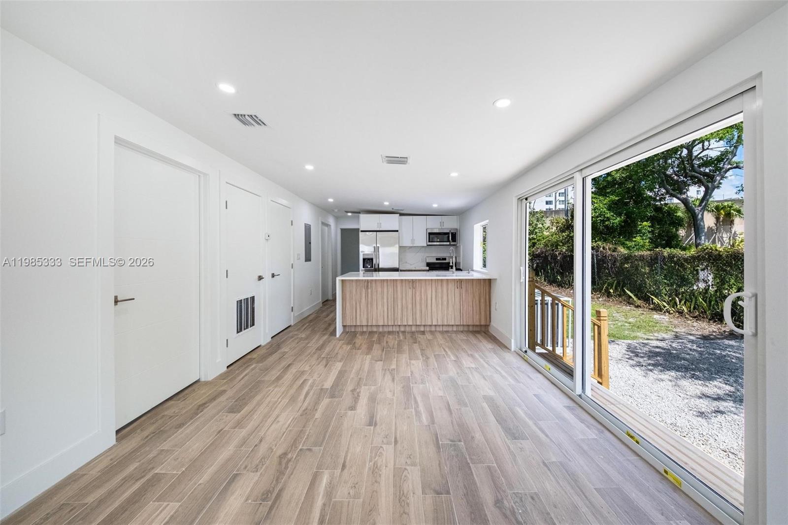 5900 NW 5th Ct # 5900