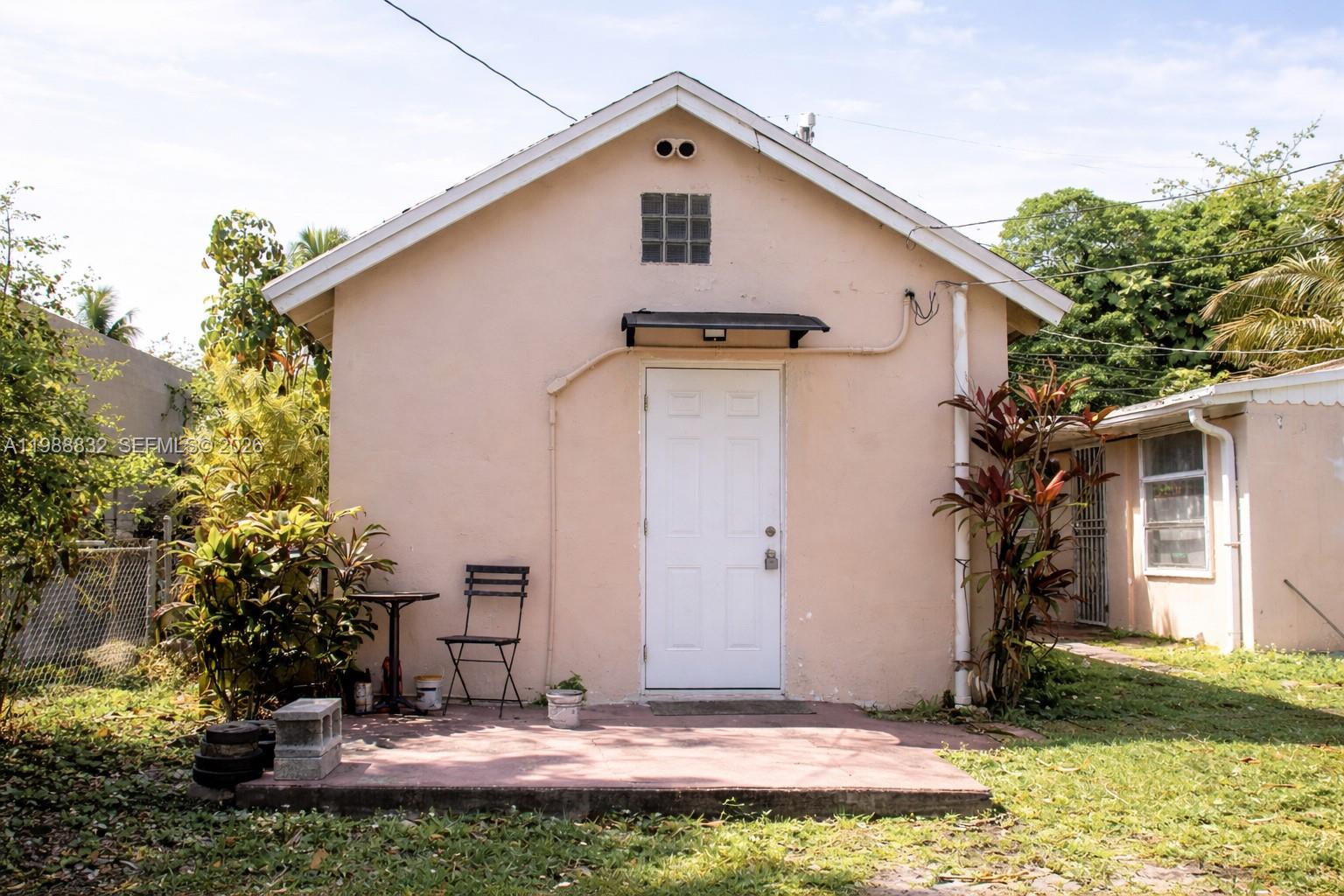 6250 NW Miami Pl Unit: 2