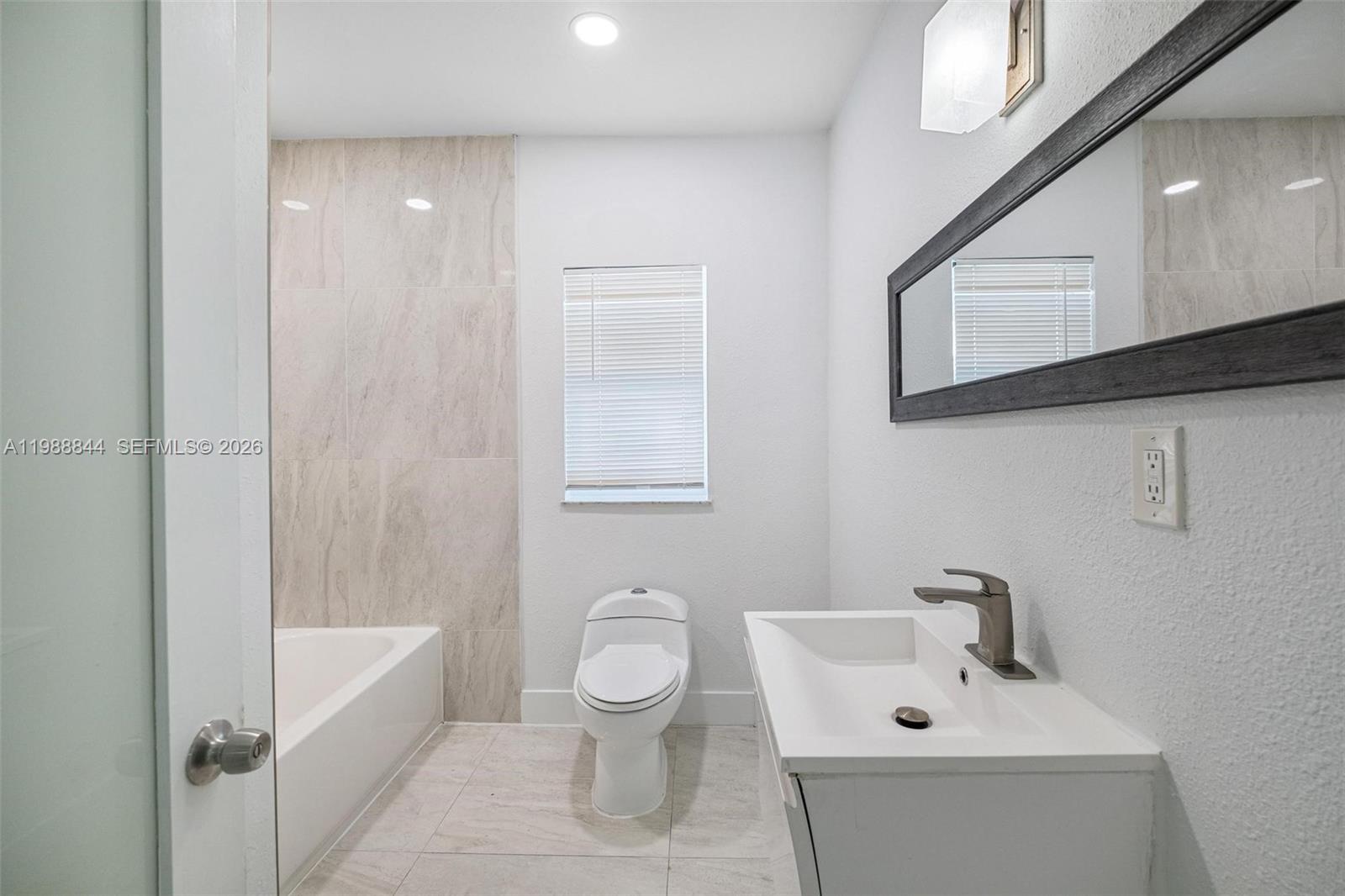 529 NW 42nd St