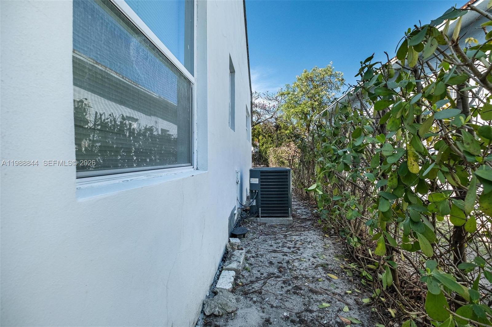 529 NW 42nd St