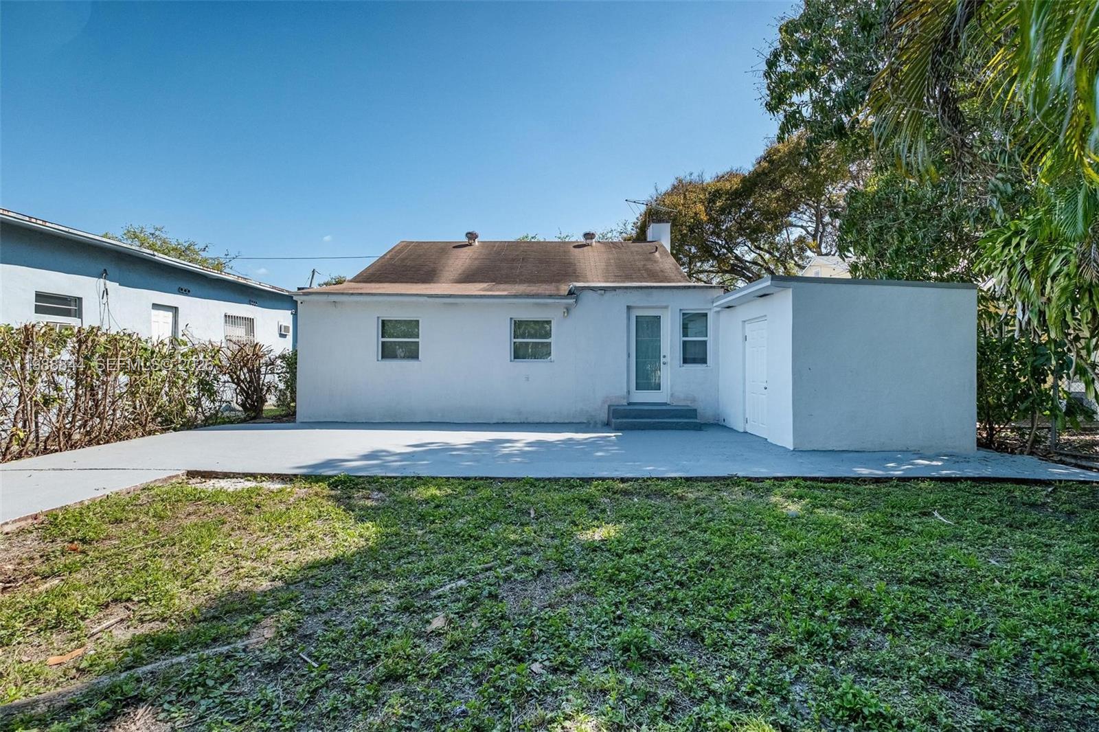 529 NW 42nd St