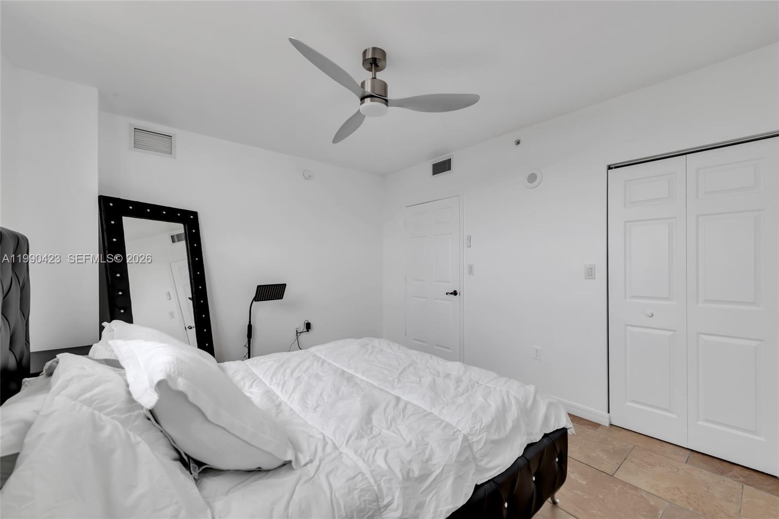 4242 NW 2nd St # 807