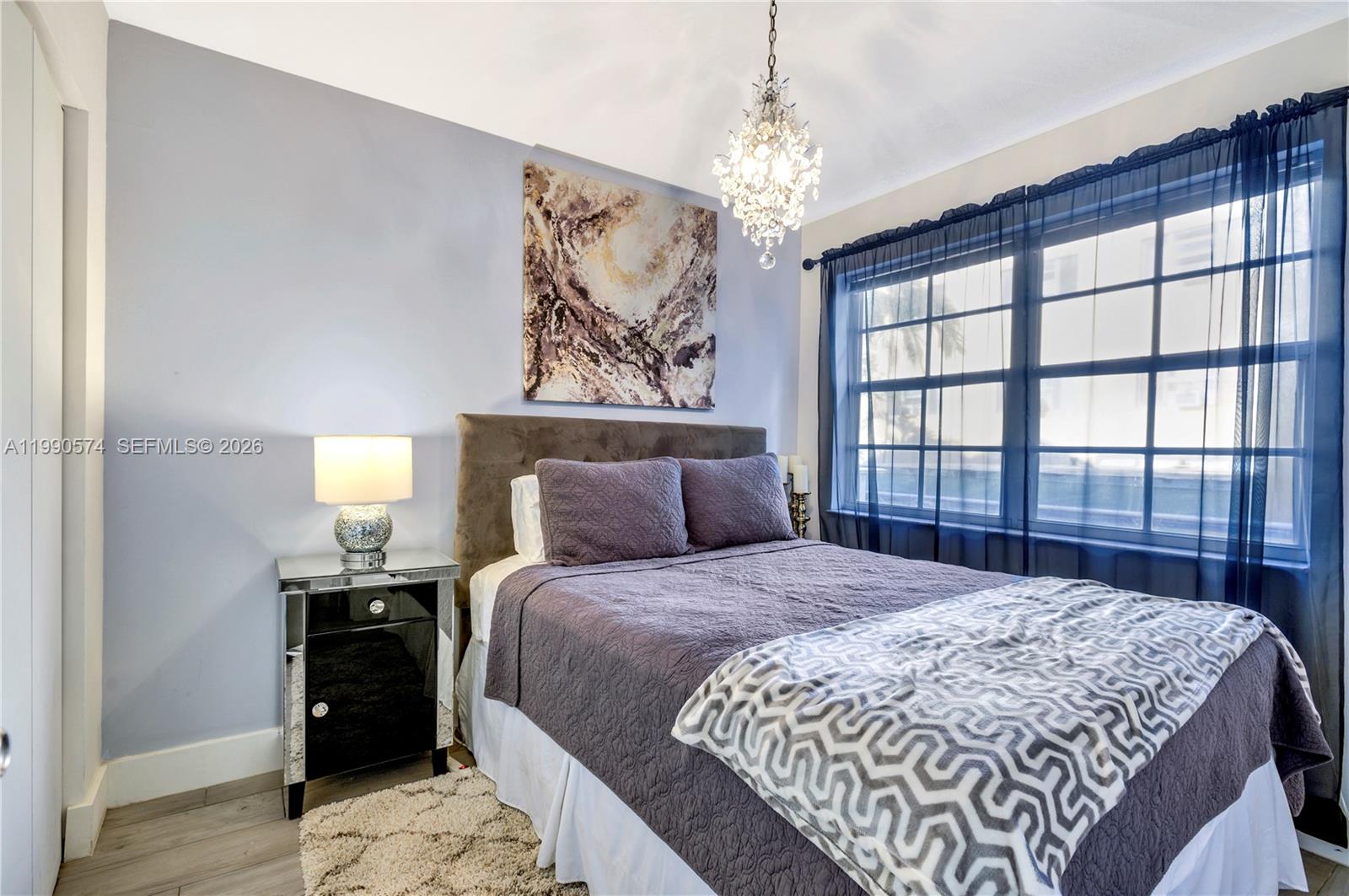 2600 Collins Ave # 204