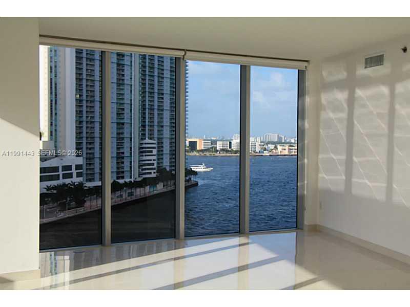 465 BRICKELL AVE # 2902