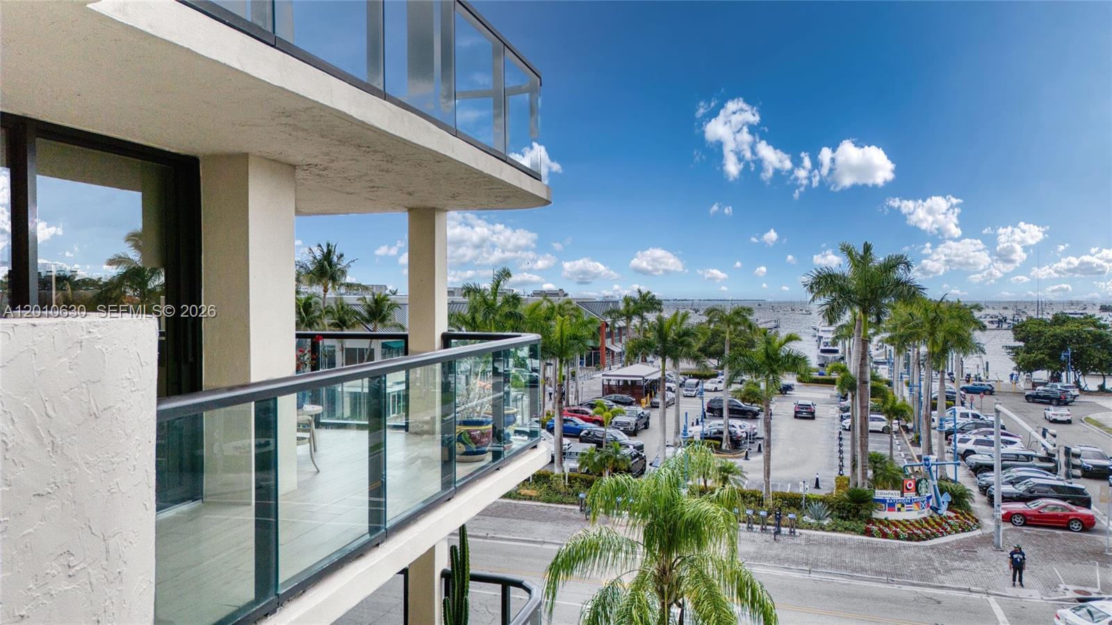 2575 S Bayshore Dr # 4A
