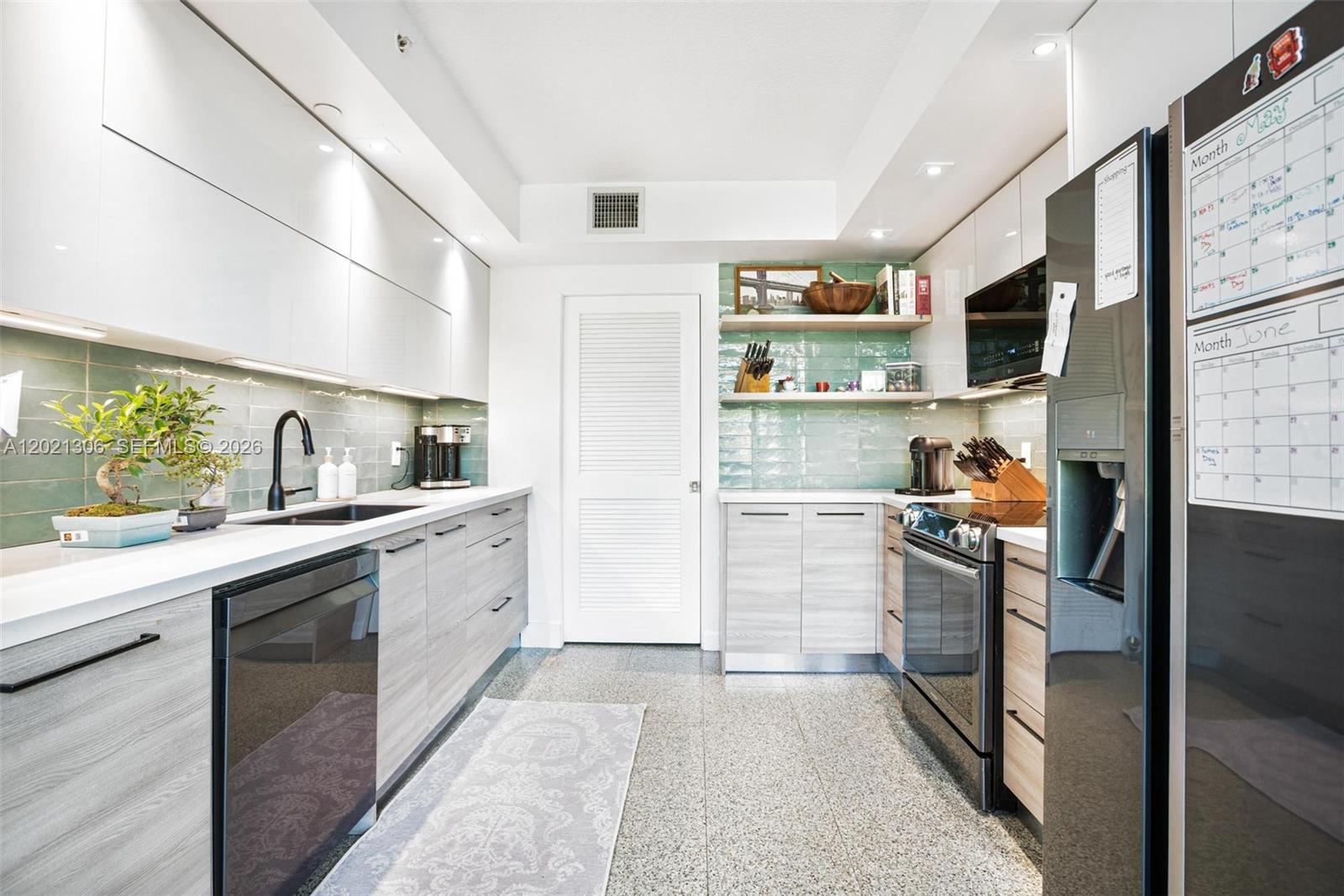 245 Michigan Ave # 5 Unit: LG-5