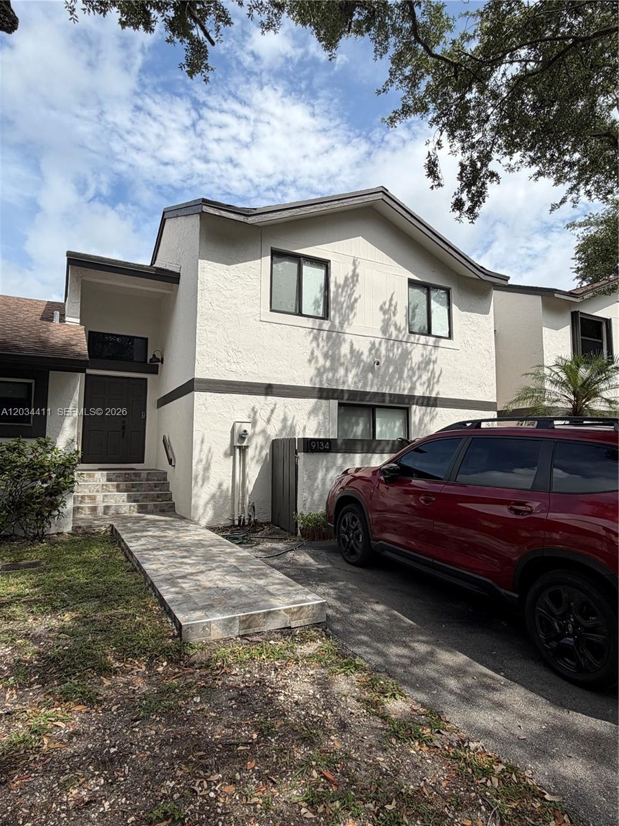 9134 SW 118th Ct