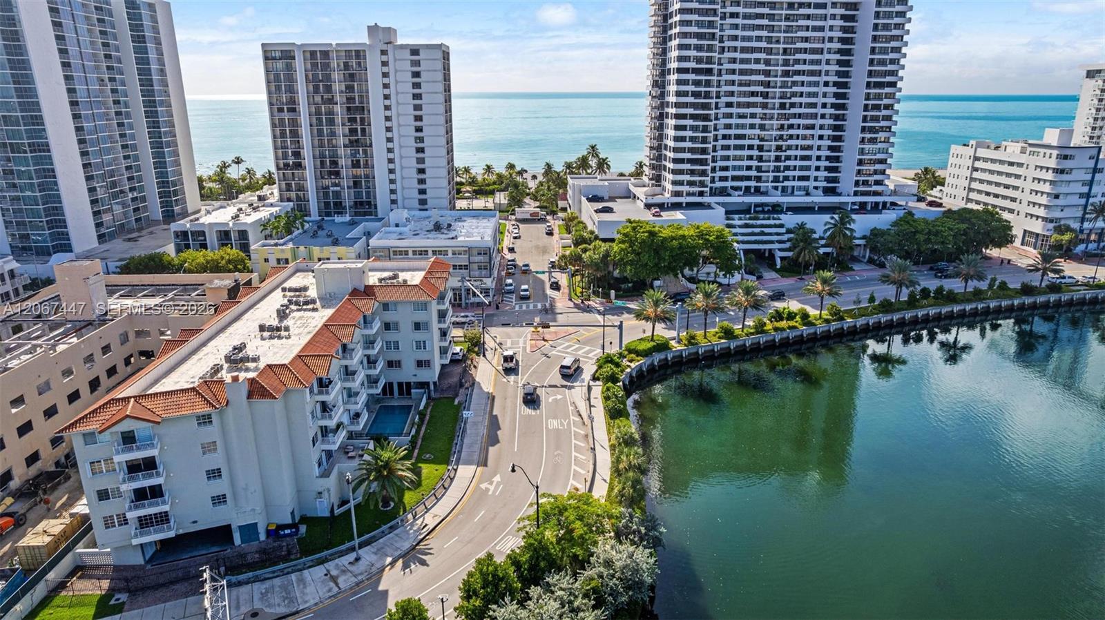 2600 Collins Ave # 204