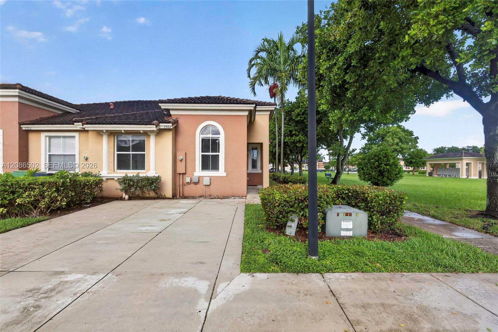 23702 SW 110th Ave # 23702