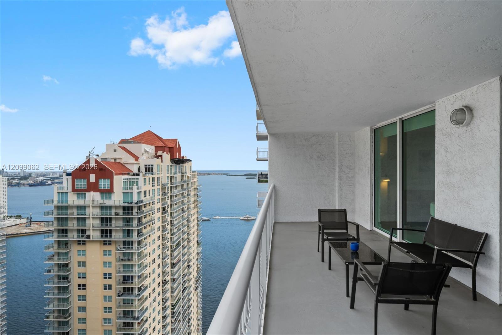 1200 Brickell Bay Dr # 3908