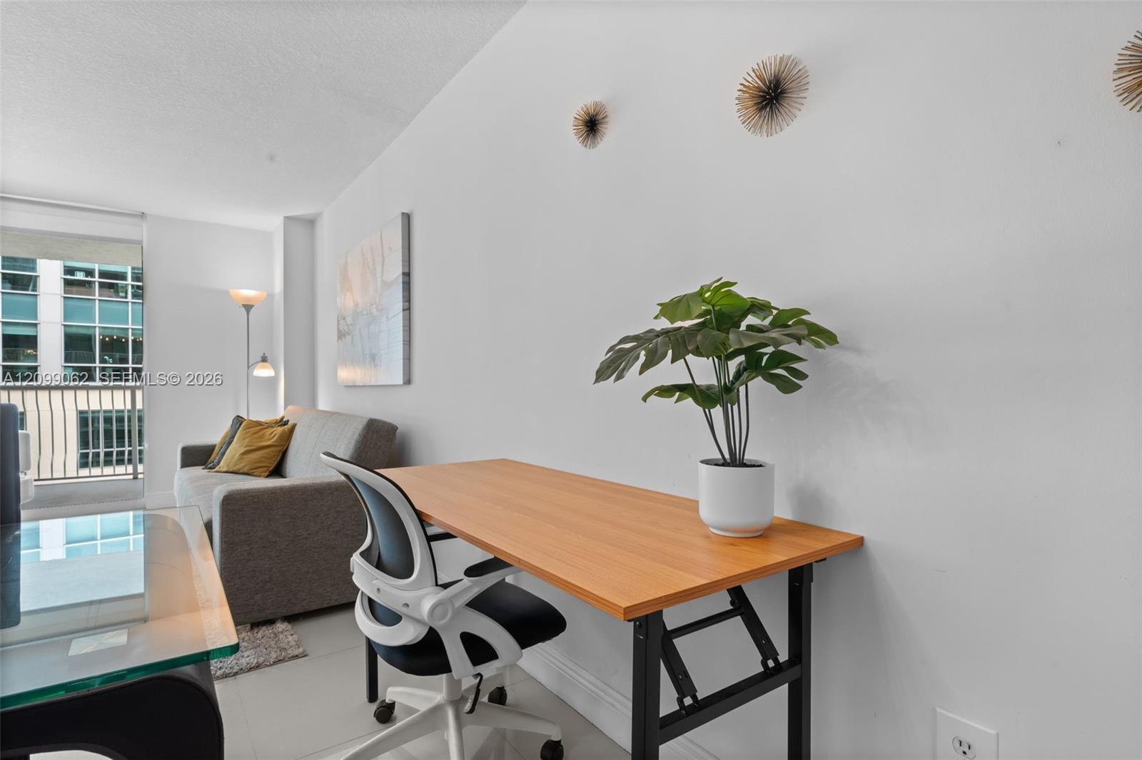 1200 Brickell Bay Dr # 3908