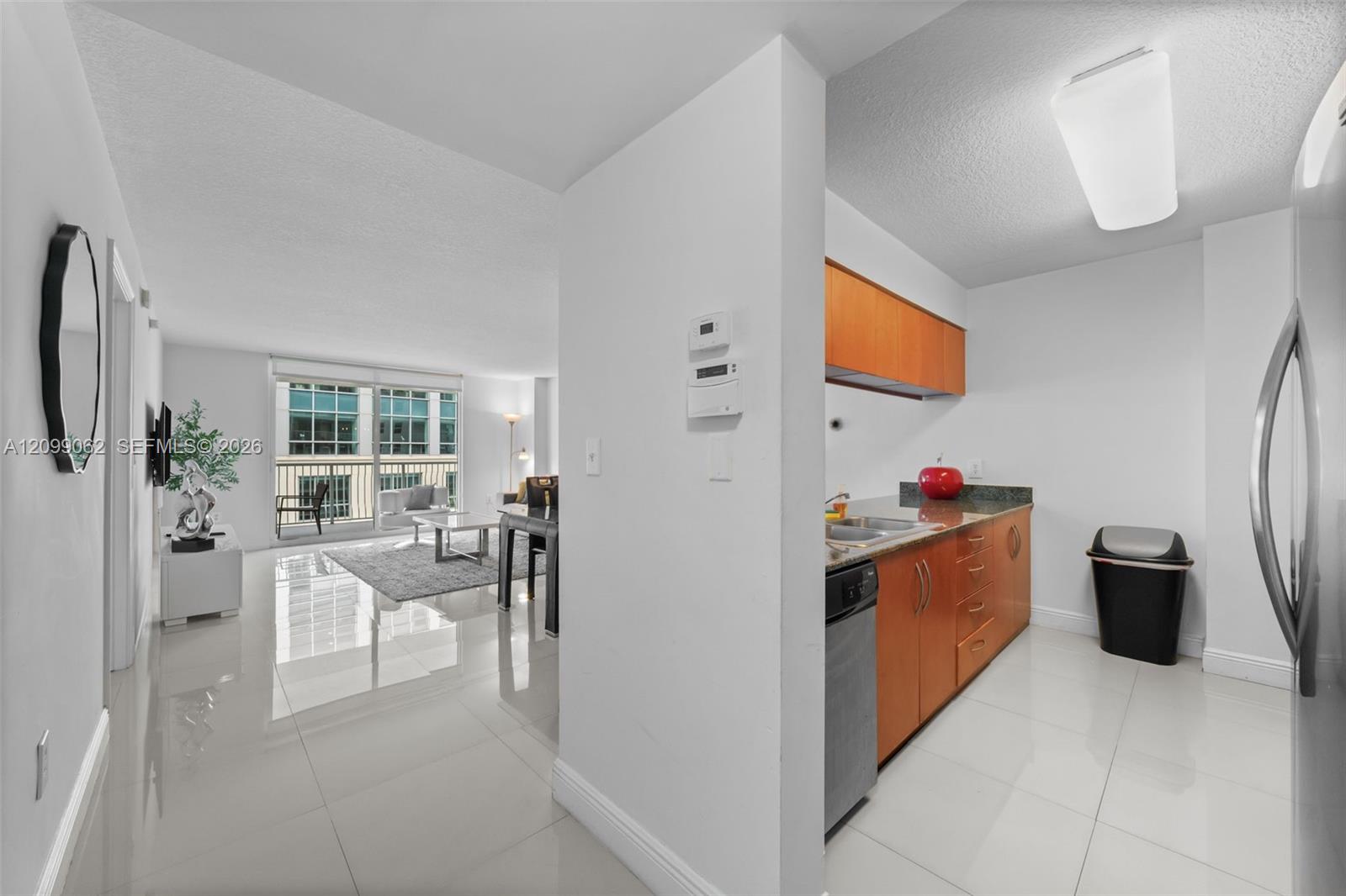 1200 Brickell Bay Dr # 3908