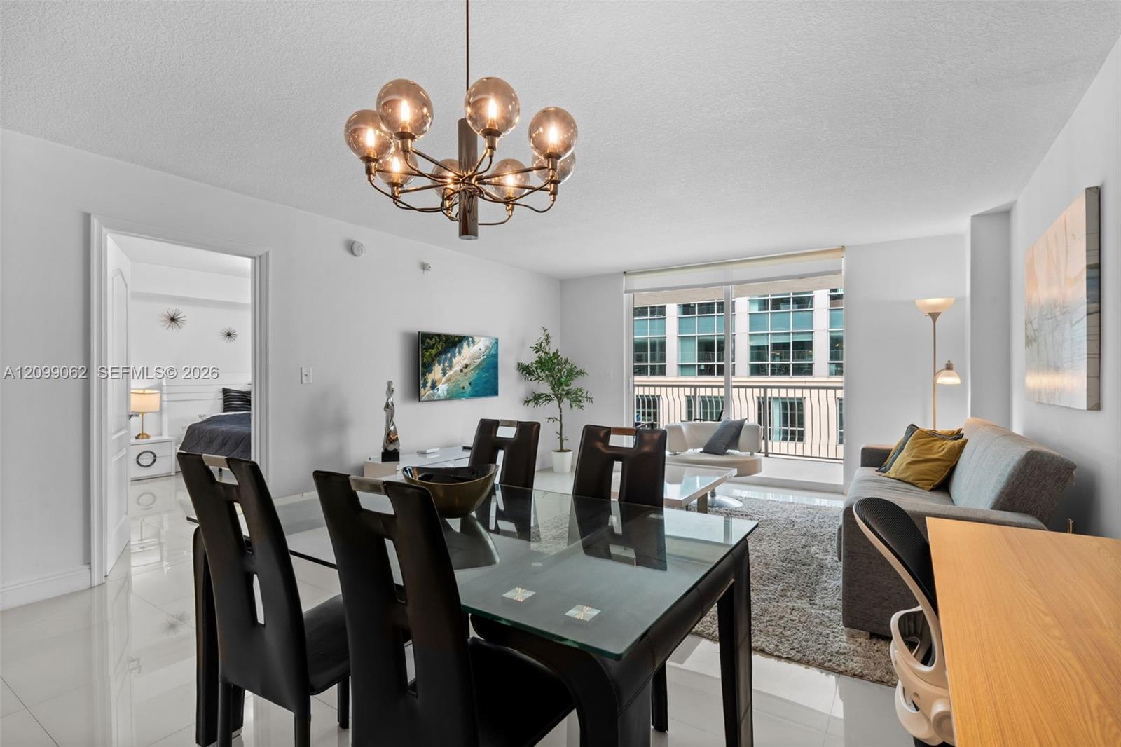 1200 Brickell Bay Dr # 3908