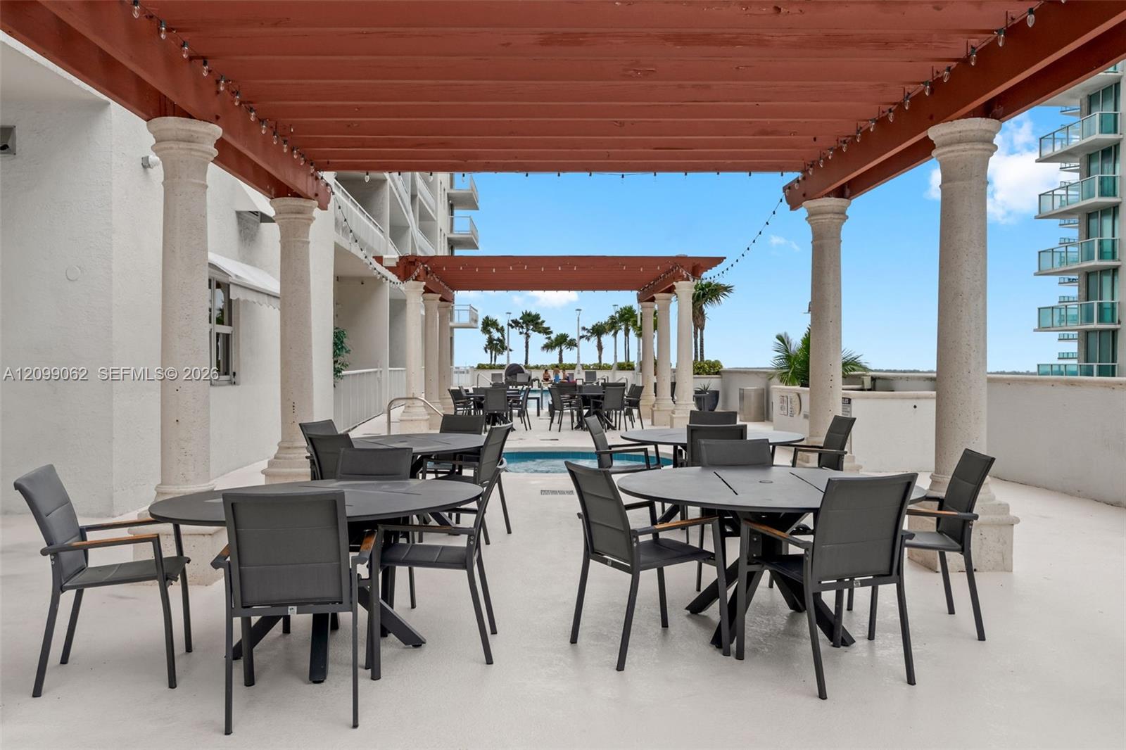1200 Brickell Bay Dr # 3908