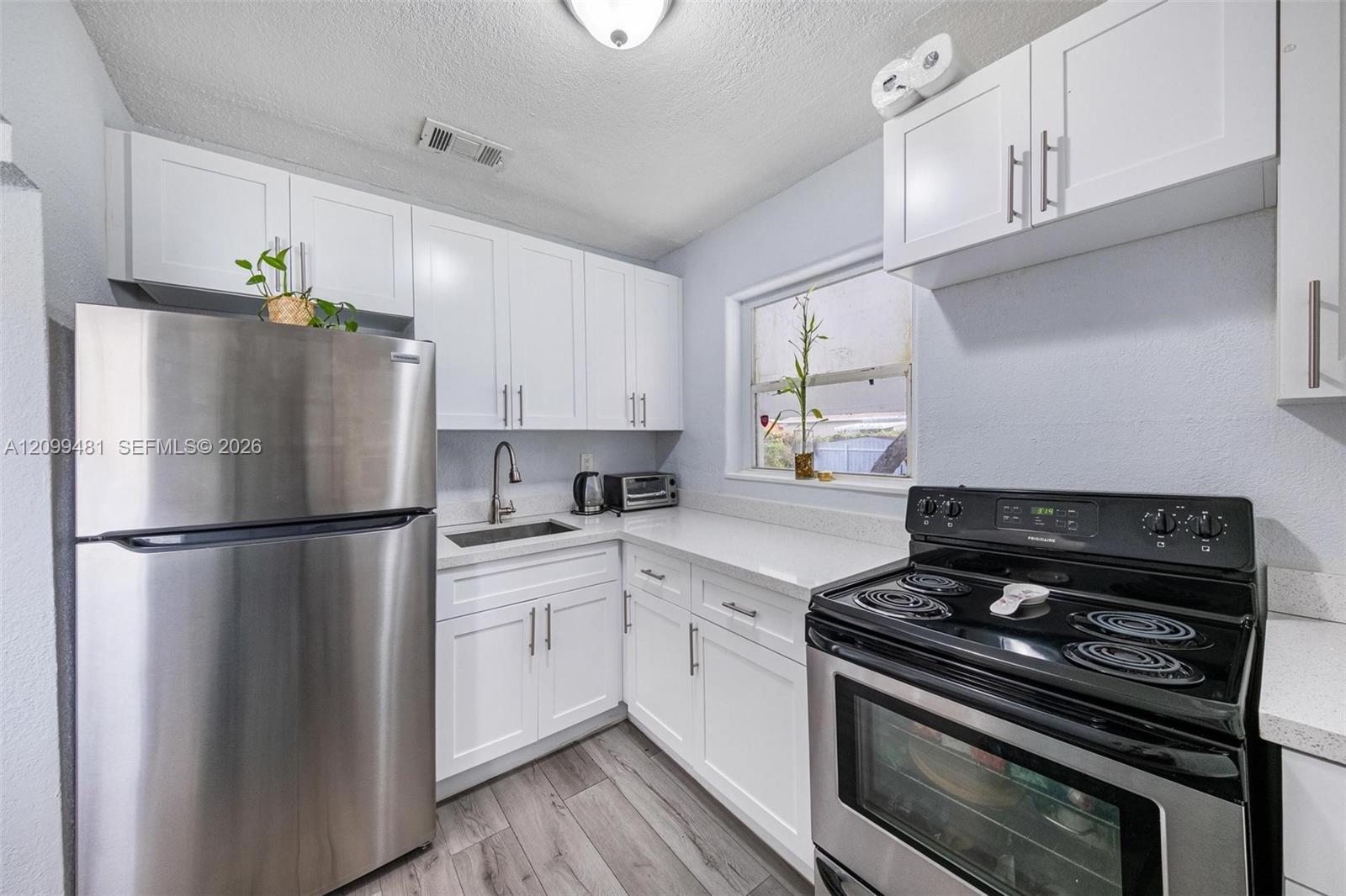 1244 NW 45th St