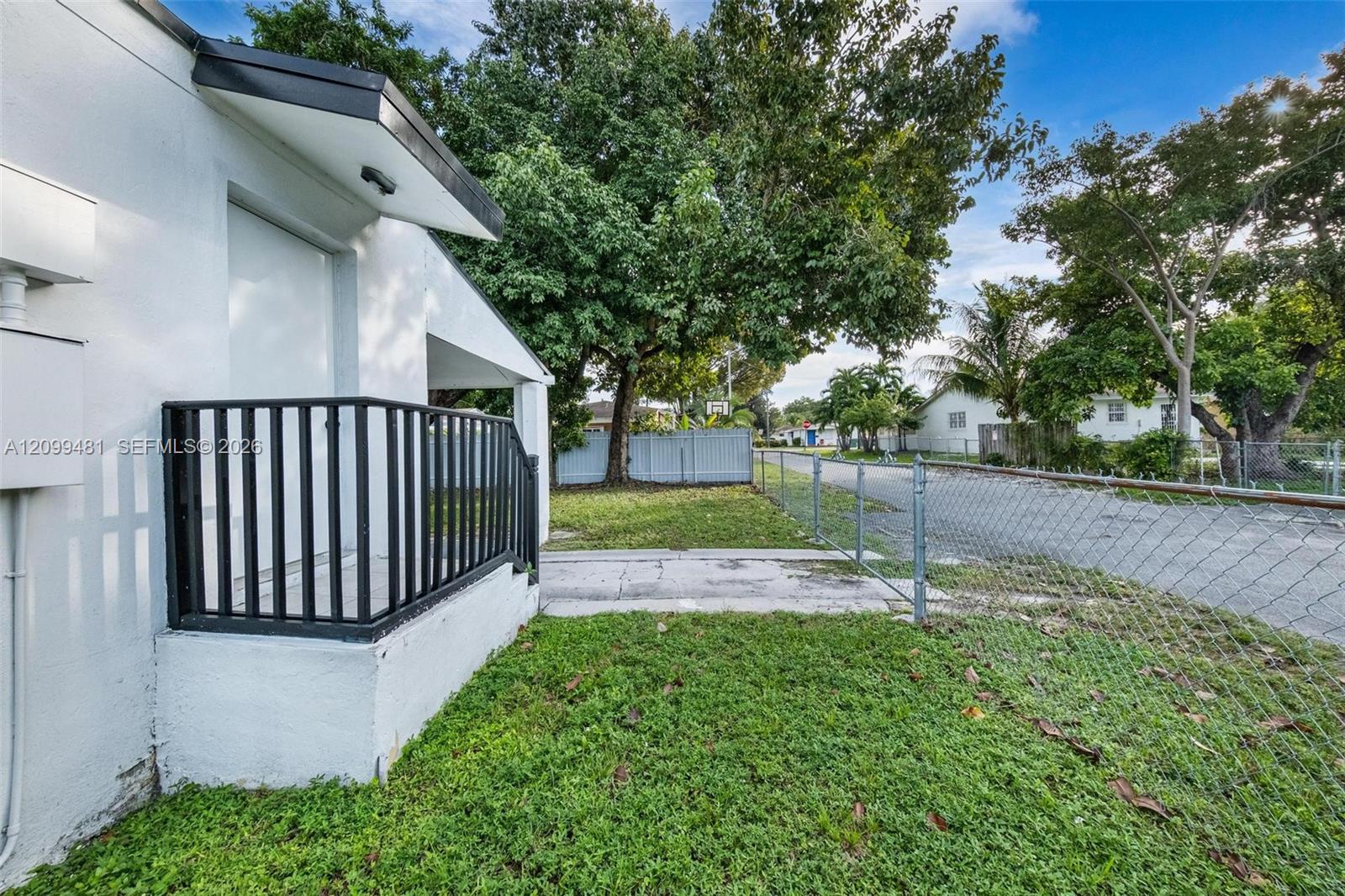 1244 NW 45th St